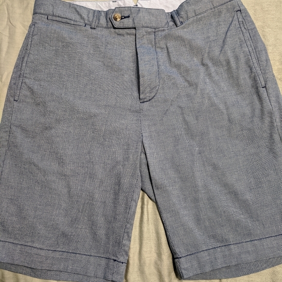 Cremieux blue cotton flat front shorts size 32 - Picture 1 of 3
